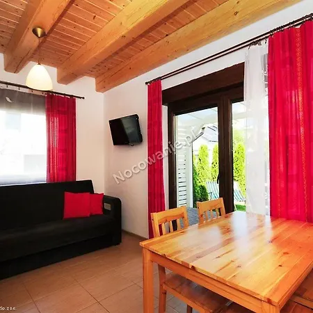 Domek letniskowy Letniskowe,apartamenty Wczasowa 8a