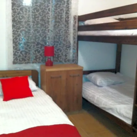 אכסניה Letniskowe,apartamenty Wczasowa 8a סיאנוז'טי