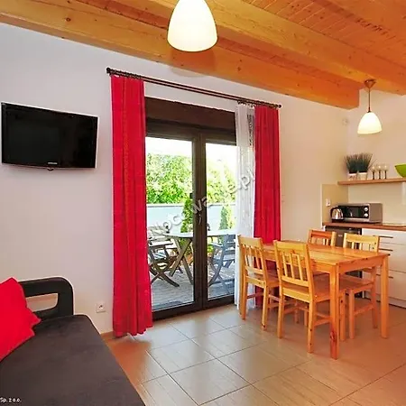 Letniskowe,apartamenty Wczasowa 8a אכסניה