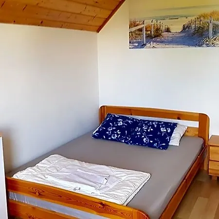 Letniskowe,apartamenty Wczasowa 8a אכסניה *