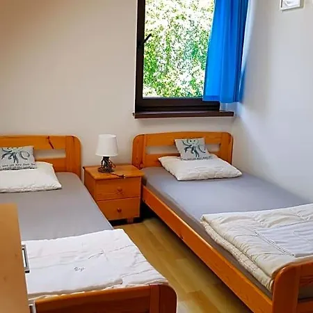אכסניה Letniskowe,apartamenty Wczasowa 8a
