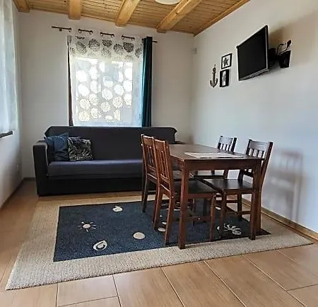 Letniskowe,apartamenty Wczasowa 8a אכסניה